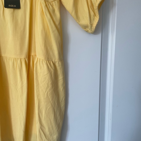 Shinestar size small yellow sundress with sleeves - Picture 2 of 6